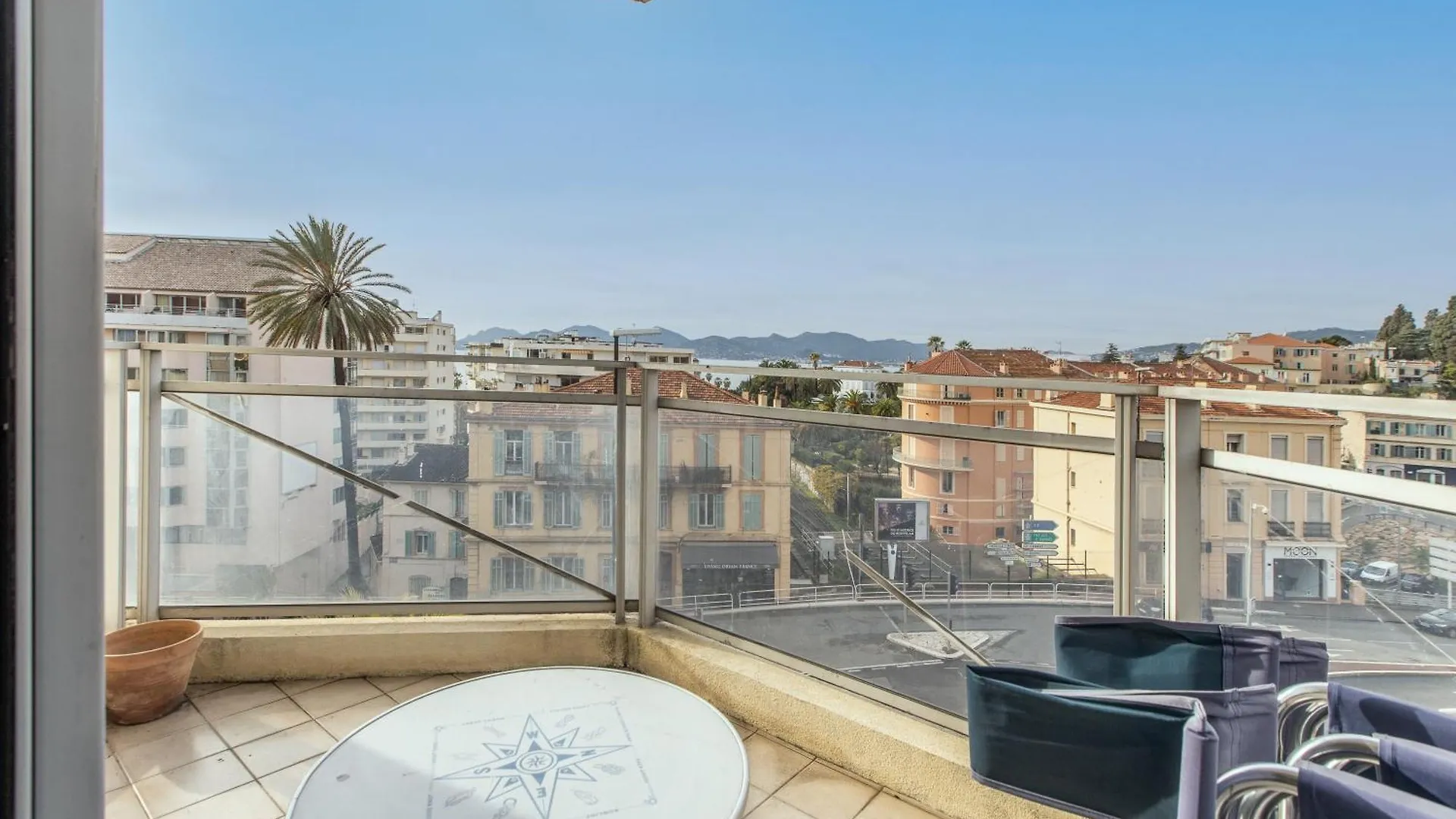 Lb Vacation Rentals I High Floor Sea View 2Br Apt With Balcony & Garage Cannes